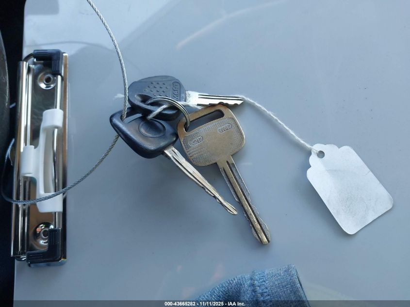 2002 Toyota Tundra Sr5 V8 VIN: 5TBRT34122S325177 Lot: 43665282