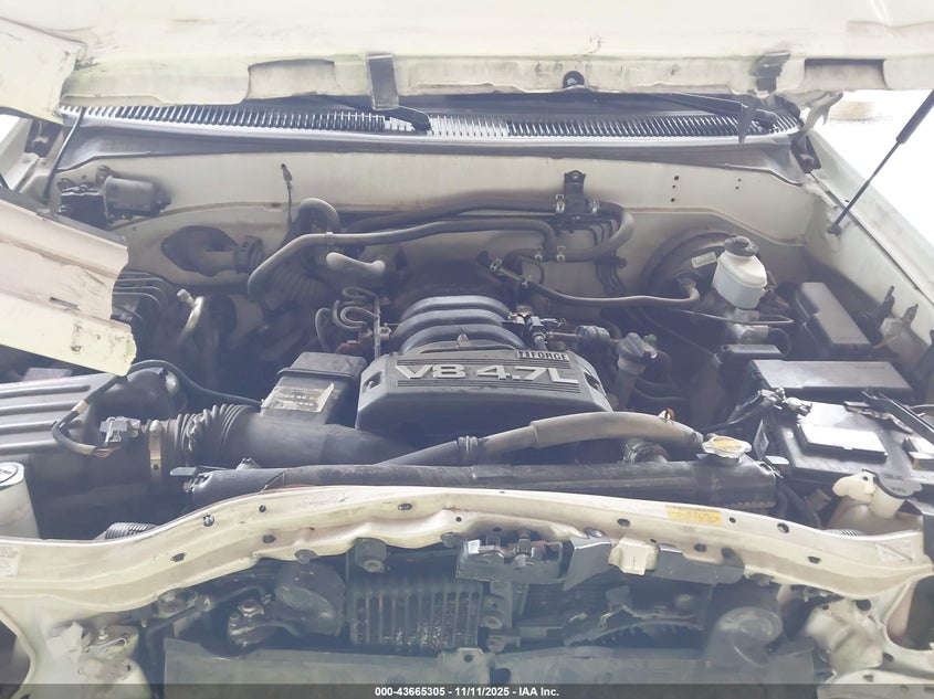 2005 Toyota Sequoia Sr5 V8 VIN: 5TDZT34A65S264105 Lot: 43665305