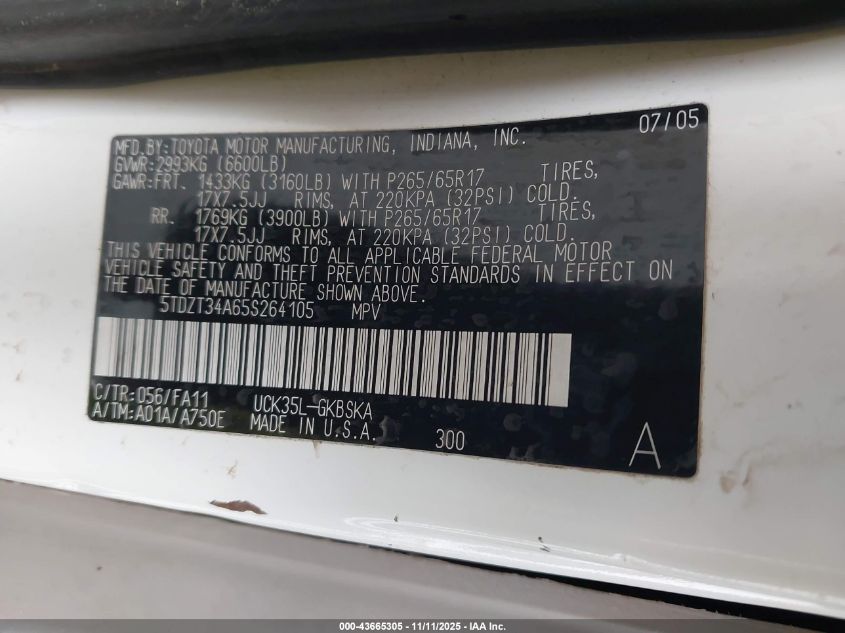 2005 Toyota Sequoia Sr5 V8 VIN: 5TDZT34A65S264105 Lot: 43665305