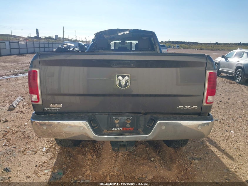 2018 Ram 3500 Laramie 4X4 8' Box VIN: 3C63R3JL5JG140739 Lot: 43665314