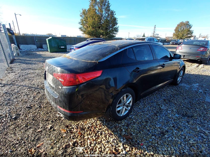KNAGM4A7XB5166700 2011 KIA OPTIMA photo no. 4