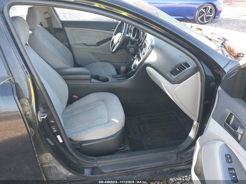 KNAGM4A7XB5166700 2011 KIA OPTIMA photo no. 5