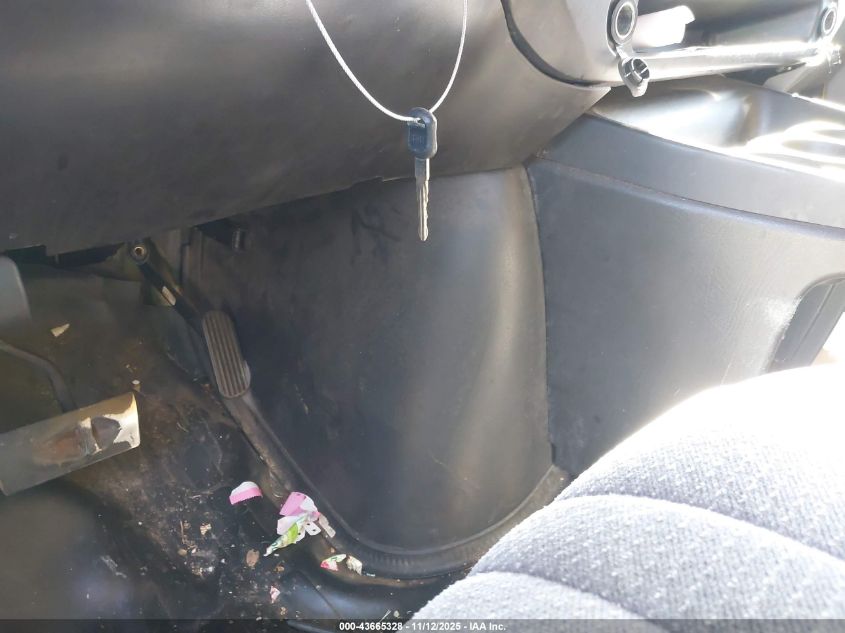 2006 GMC Savana Cutaway Work Van VIN: 1GDHG31UX61902851 Lot: 43665328