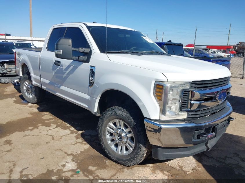 FORD F-250 XLT
