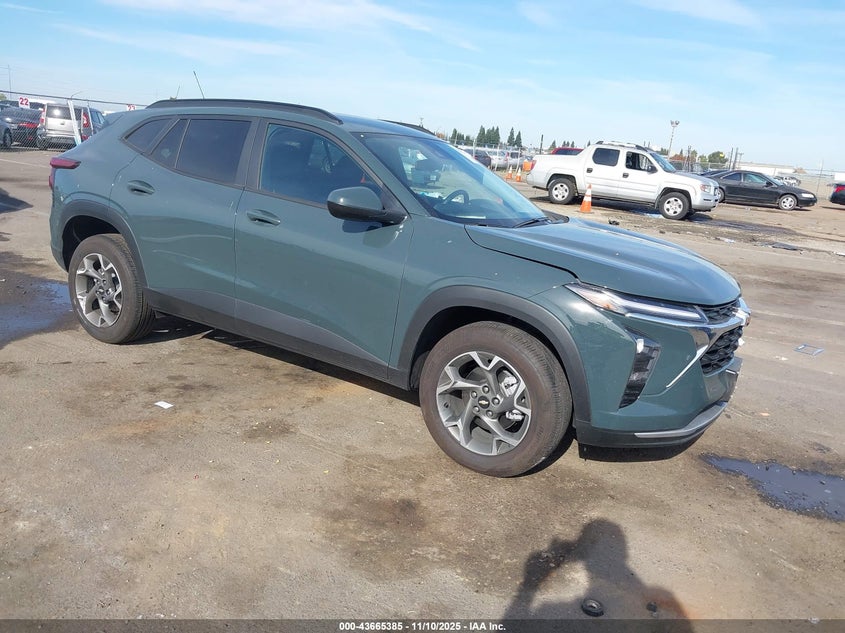 CHEVROLET TRAX FWD LT