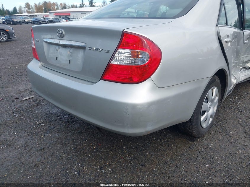 2004 Toyota Camry Le VIN: 4T1BE32K54U938032 Lot: 43665386