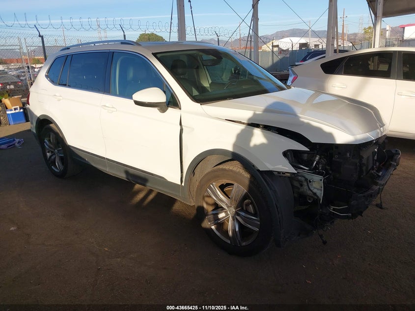 VOLKSWAGEN TIGUAN 2.0T SE/2.0T SE R-LINE BLACK/2.0T SEL