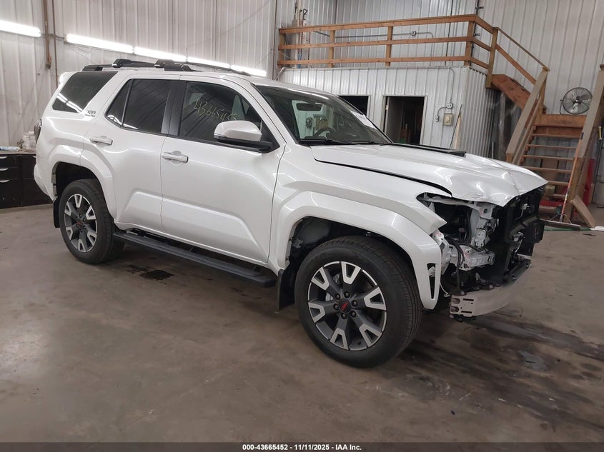TOYOTA 4RUNNER TRD SPORT