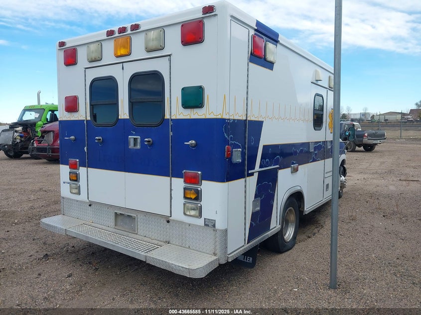 1FDWE30FXWHB25207 1998 FORD ECONOLINE photo no. 4