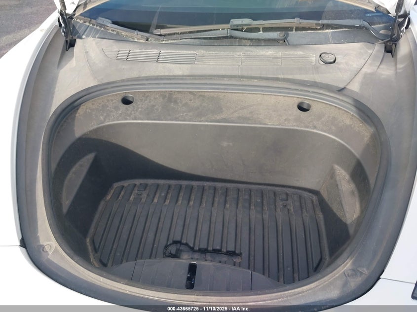 2022 Tesla Model 3 Long Range Dual Motor All-Wheel Drive VIN: 5YJ3E1EB0NF194746 Lot: 43665725