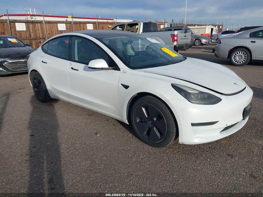 5YJ3E1EB0NF194746 2022 Tesla Model 3 Long Range Dual Motor All-Wheel Drive auction photo 1