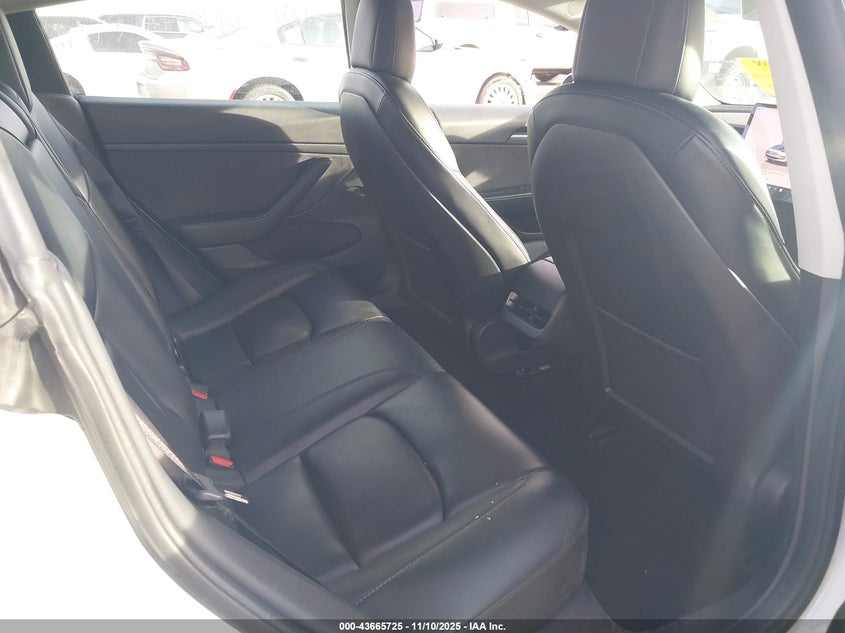 2022 Tesla Model 3 Long Range Dual Motor All-Wheel Drive VIN: 5YJ3E1EB0NF194746 Lot: 43665725