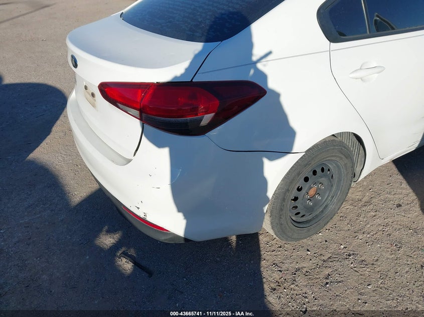 2017 KIA FORTE LX - 3KPFK4A71HE069760