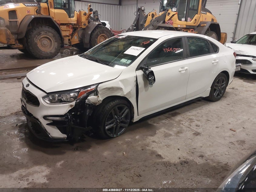 3KPF34AD9ME414725 2021 KIA FORTE photo no. 2