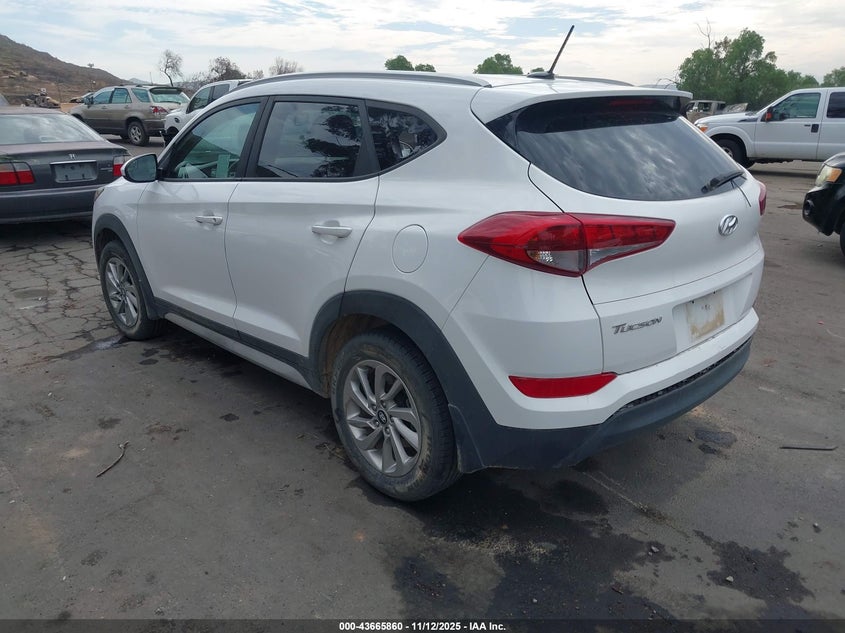 KM8J33A48HU383376 2017 HYUNDAI TUCSON photo no. 3