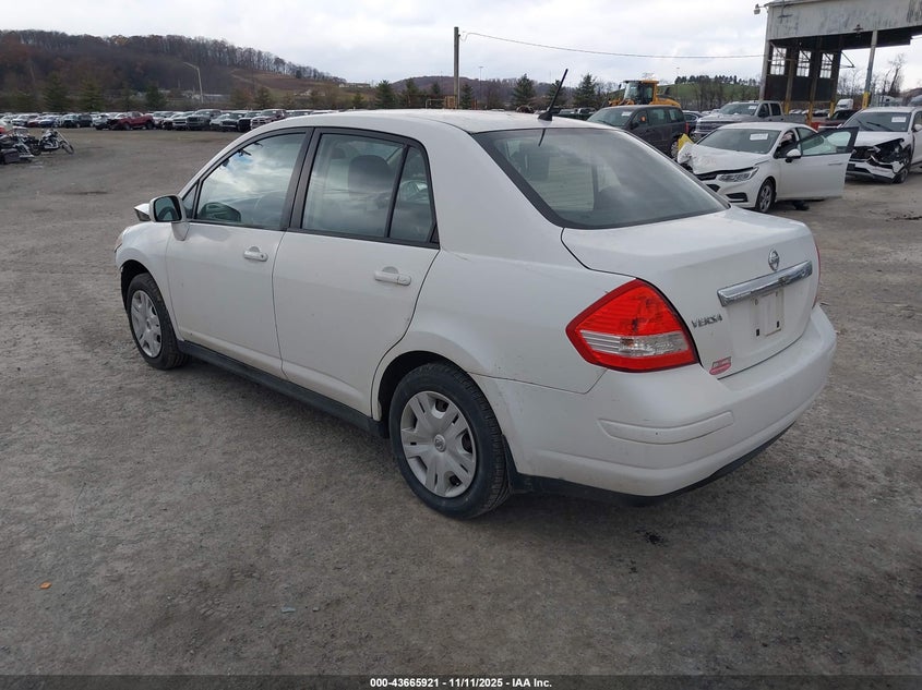 2011 Nissan Versa 1.8S VIN: 3N1BC1AP5BL412053 Lot: 43665921