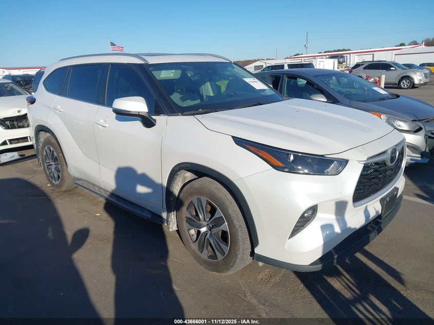 TOYOTA HIGHLANDER XLE