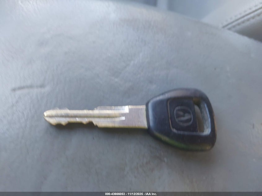 2004 Acura Mdx VIN: 2HNYD18934H521693 Lot: 43666053