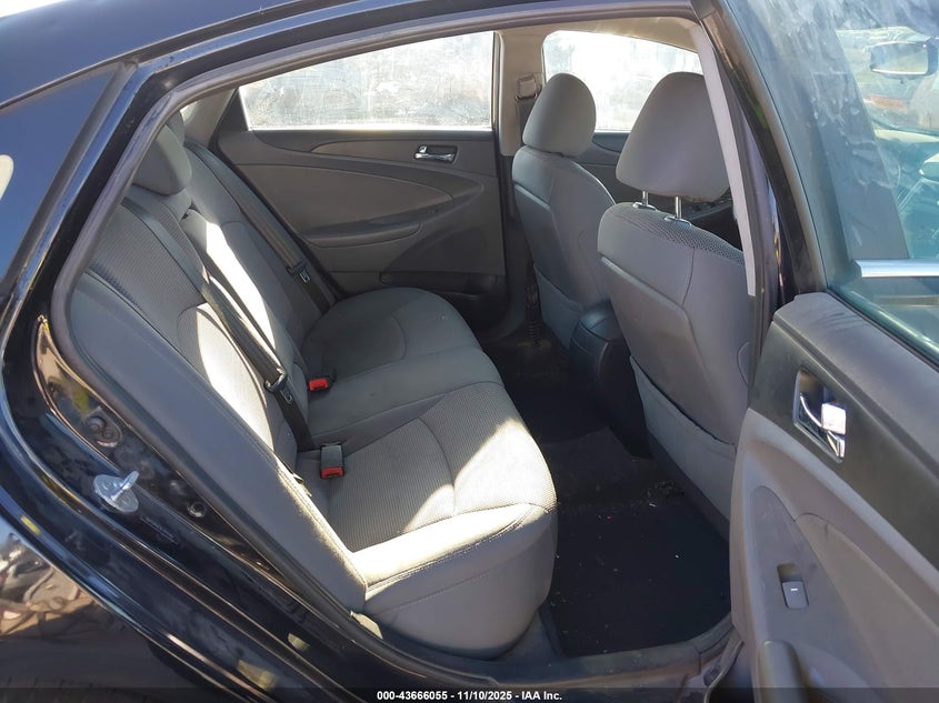 2014 HYUNDAI SONATA GLS 5NPEB4AC9EH916461