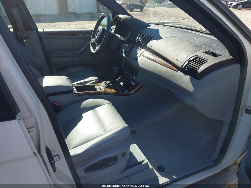 2005 BMW X5 4.4I VIN: 5UXFB53595LV17908 Lot: 43666102