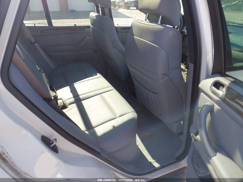 2005 BMW X5 4.4I VIN: 5UXFB53595LV17908 Lot: 43666102