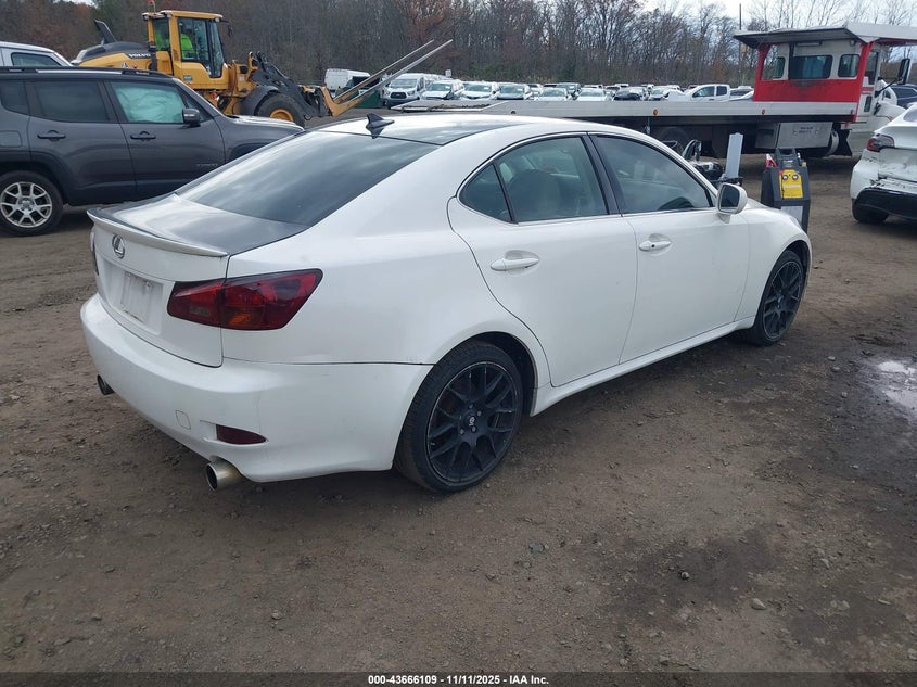 JTHCK262572011603 2007 LEXUS IS photo no. 4