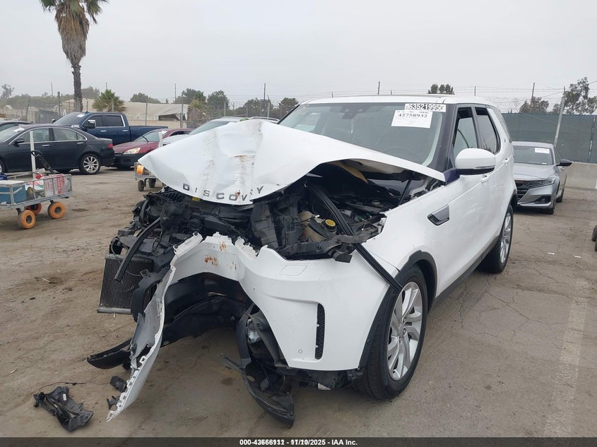 2017 LAND ROVER DISCOVERY HSE - SALRRBBV6HA046111