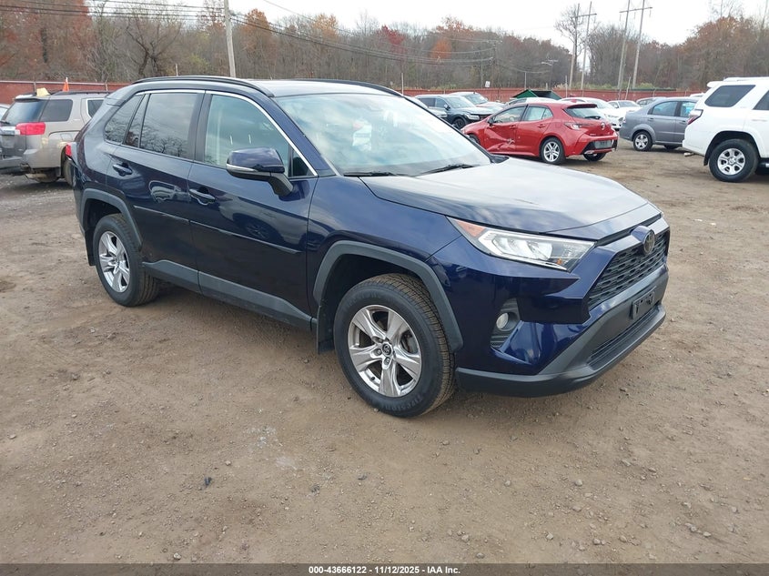 TOYOTA RAV4 XLE