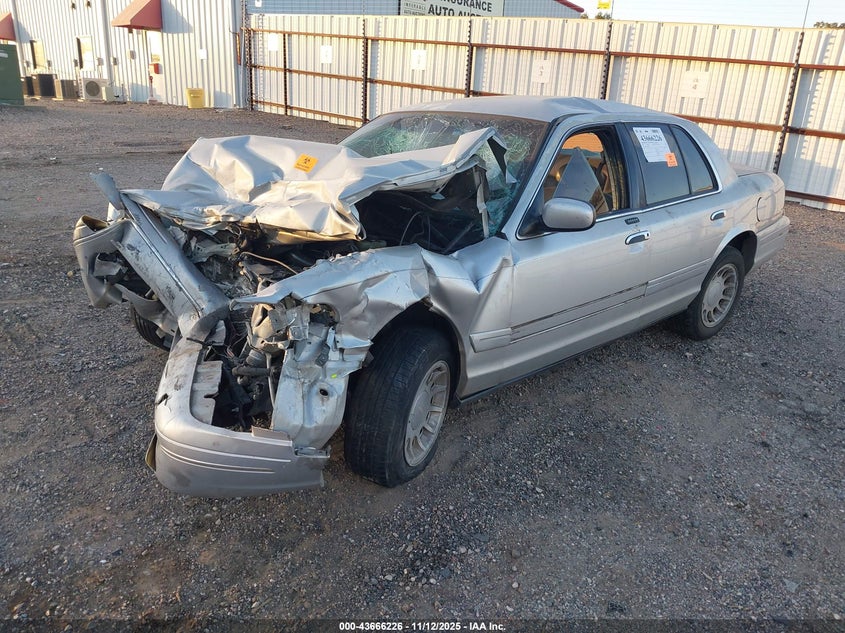 2001 Ford Crown Victoria Lx