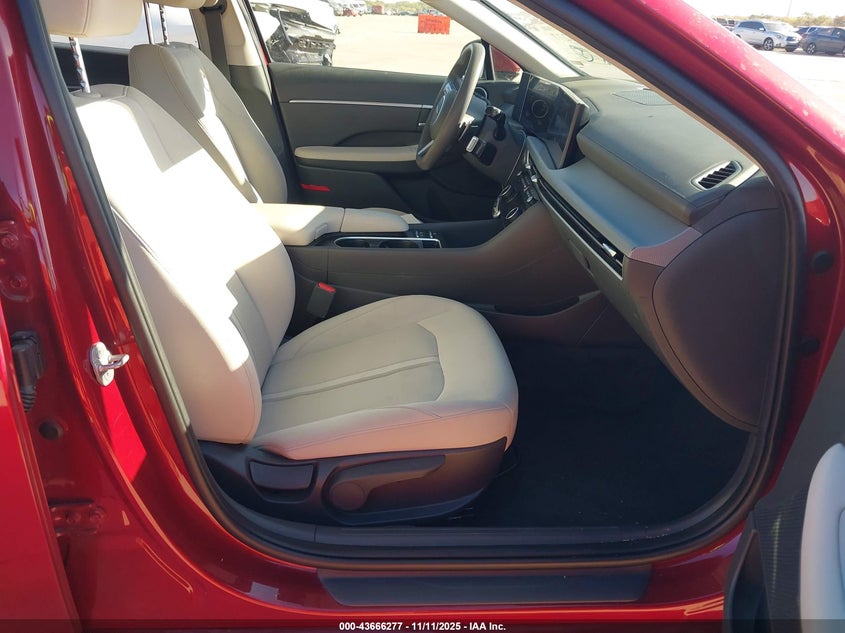 2024 HYUNDAI SONATA SEL KMHL64JA2RA369102
