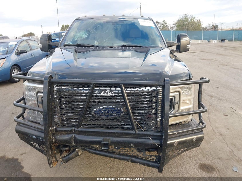 2022 Ford F-350 Lariat VIN: 1FT8W3DT2NEC88752 Lot: 43666286