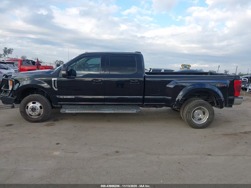 2022 Ford F-350 Lariat VIN: 1FT8W3DT2NEC88752 Lot: 43666286