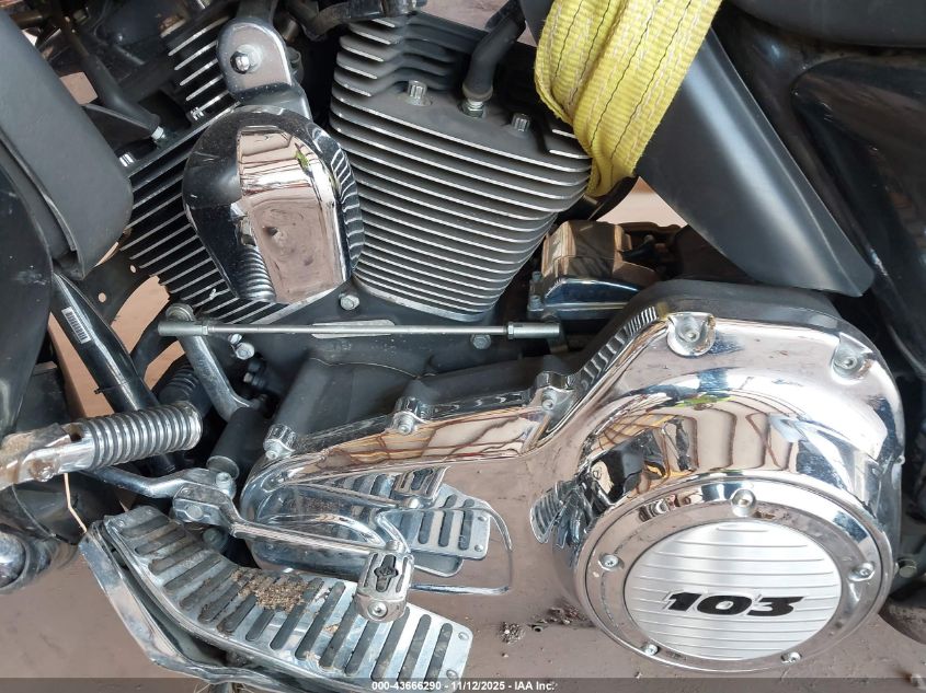 2011 Harley-Davidson Fltru VIN: 1HD1KGM10BB603899 Lot: 43666290