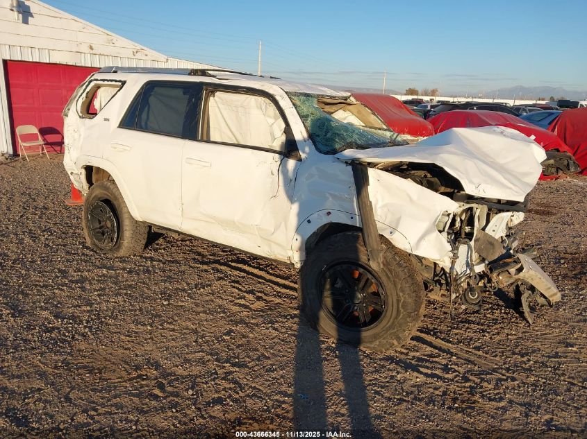 TOYOTA 4RUNNER SR5