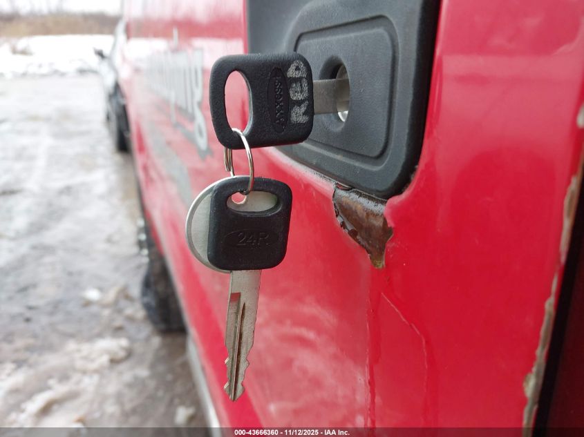 2005 Ford F-250 Xl/Xlt VIN: 1FTNF21535ED37329 Lot: 43666360