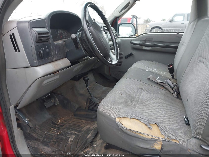 2005 Ford F-250 Xl/Xlt VIN: 1FTNF21535ED37329 Lot: 43666360