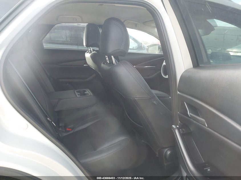 3MVDMBBM8SM758068 2025 MAZDA CX-30 photo no. 8