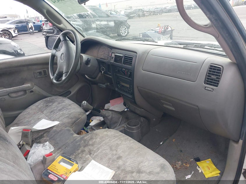 5TENL42N14Z368125 2004 TOYOTA TACOMA photo no. 5