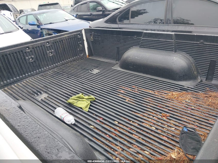 5TENL42N14Z368125 2004 TOYOTA TACOMA photo no. 8