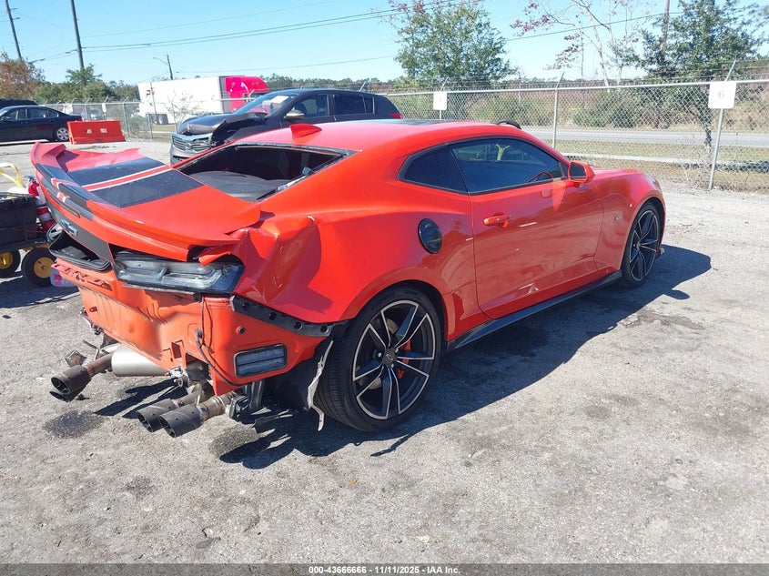 2018 CHEVROLET CAMARO 2SS 1G1FH1R71J0160147