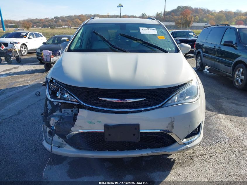 2020 Chrysler Pacifica Touring L Plus VIN: 2C4RC1EG9LR240006 Lot: 43666719