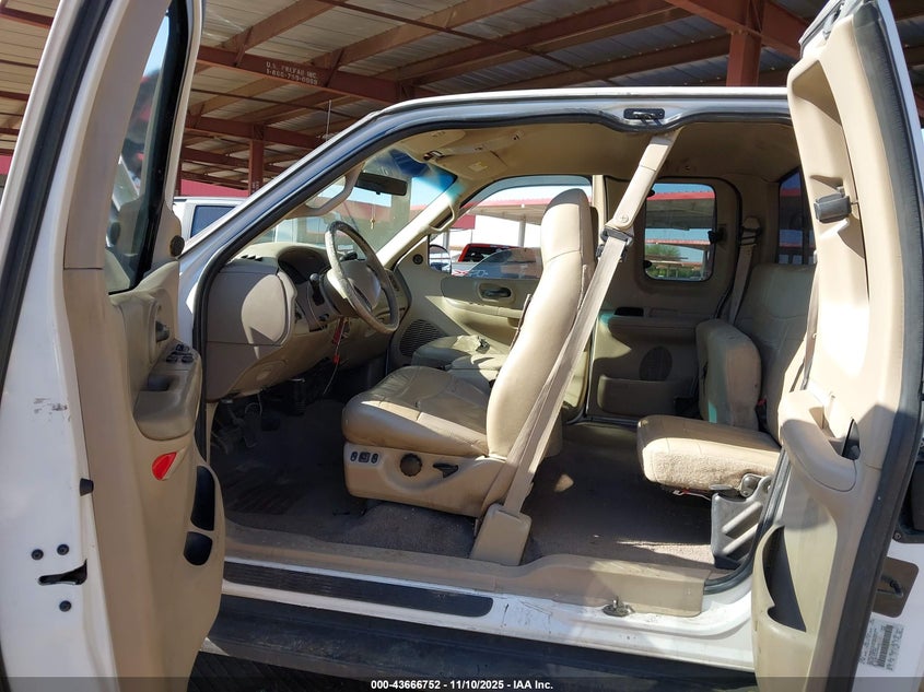 2000 Ford F-150 Lariat/Work Series/Xl/Xlt VIN: 1FTRX18L4YKA04737 Lot: 43666752