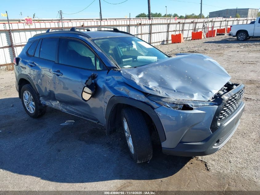 TOYOTA COROLLA CROSS LE