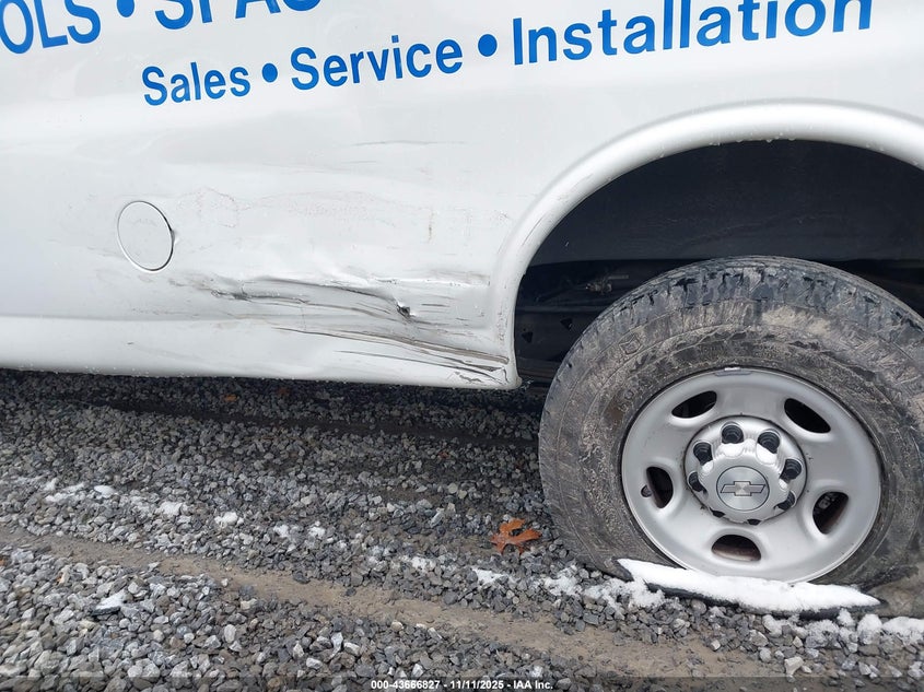 2020 Chevrolet Express Cargo Rwd 2500 Regular Wheelbase Wt VIN: 1GCWGAFG6L1167896 Lot: 43666827