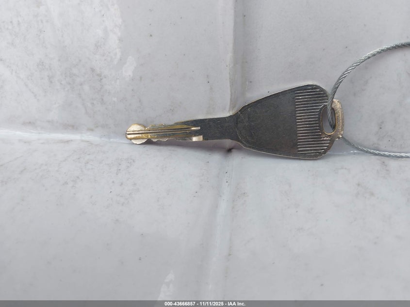 4S3BH675717639216 2001 SUBARU OUTBACK photo no. 11