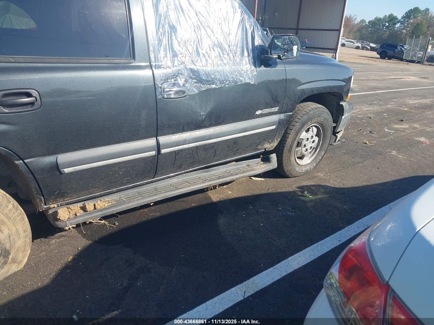 2003 Chevrolet Tahoe Ls VIN: 1GNEK13Z13R303960 Lot: 43666861