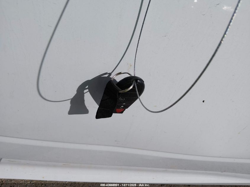 2019 Ram 1500 Classic VIN: 1C6RR7LT5KS526926 Lot: 43666901