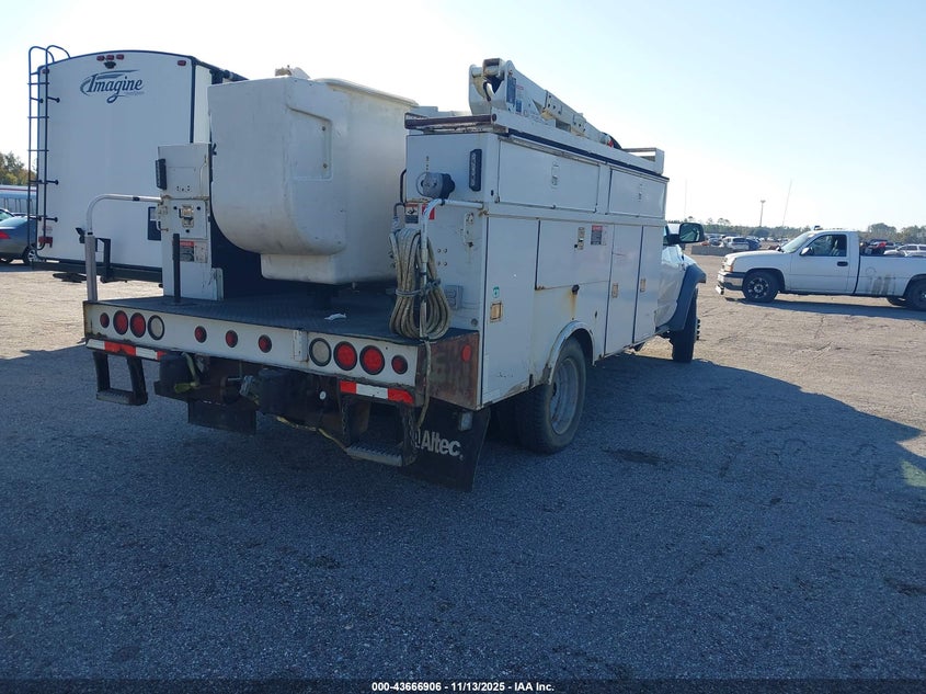 3F6WJ76A58G352806 2008   photo no. 4