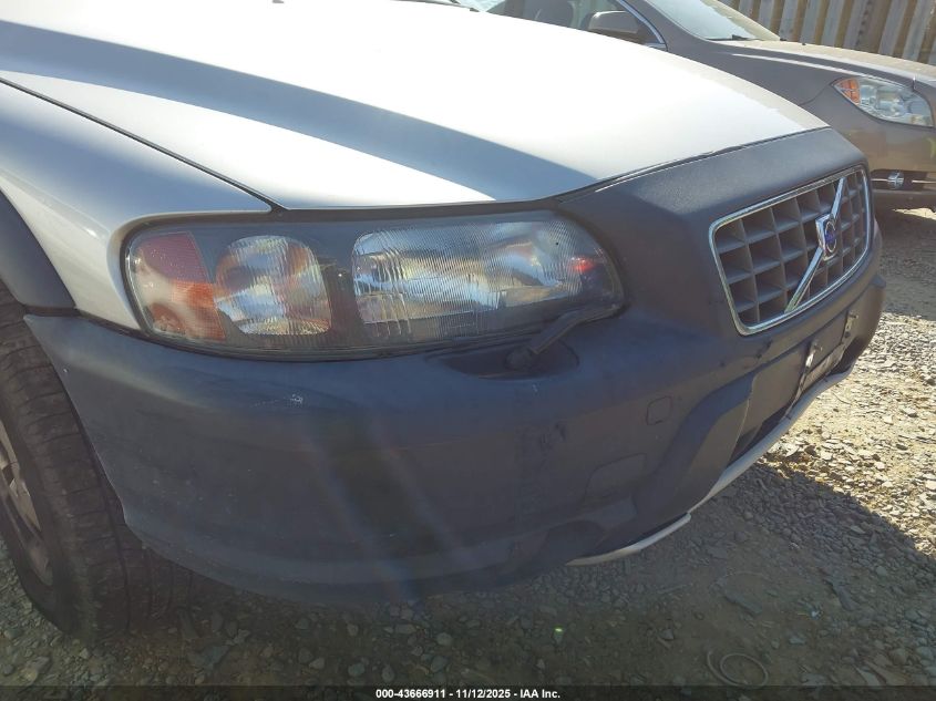 2001 Volvo V70 Xc VIN: YV1SZ58D111010111 Lot: 43666911