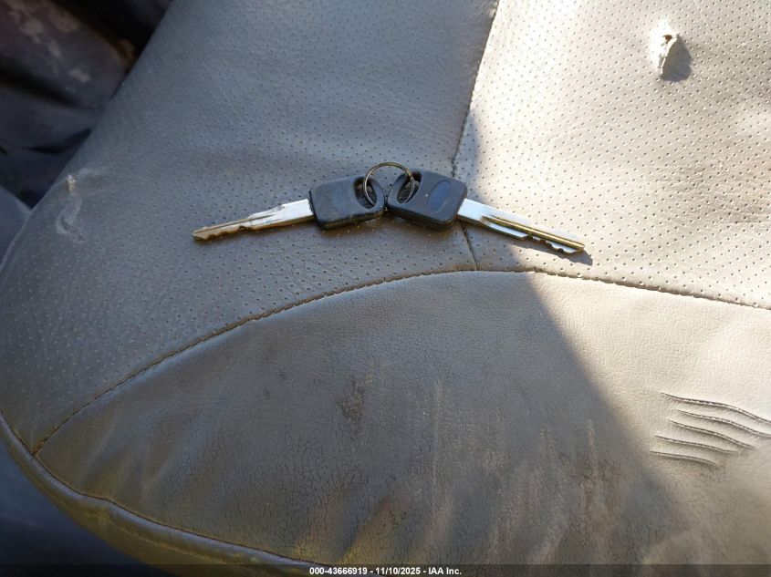 2000 Ford E-150 Commercial/Recreational VIN: 1FTRE1429YHB30821 Lot: 43666919